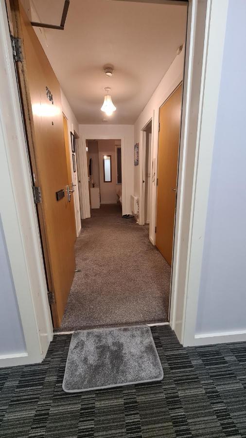 Luxury 2 Bed Apt With Free Wi-Fi & Parking Manchester Buitenkant foto